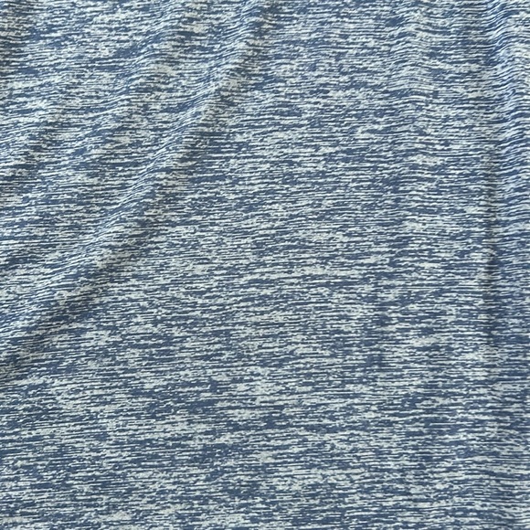 🌿Under Armour Heat Gear performance hoodie top, size S🌿 - Picture 2 of 4